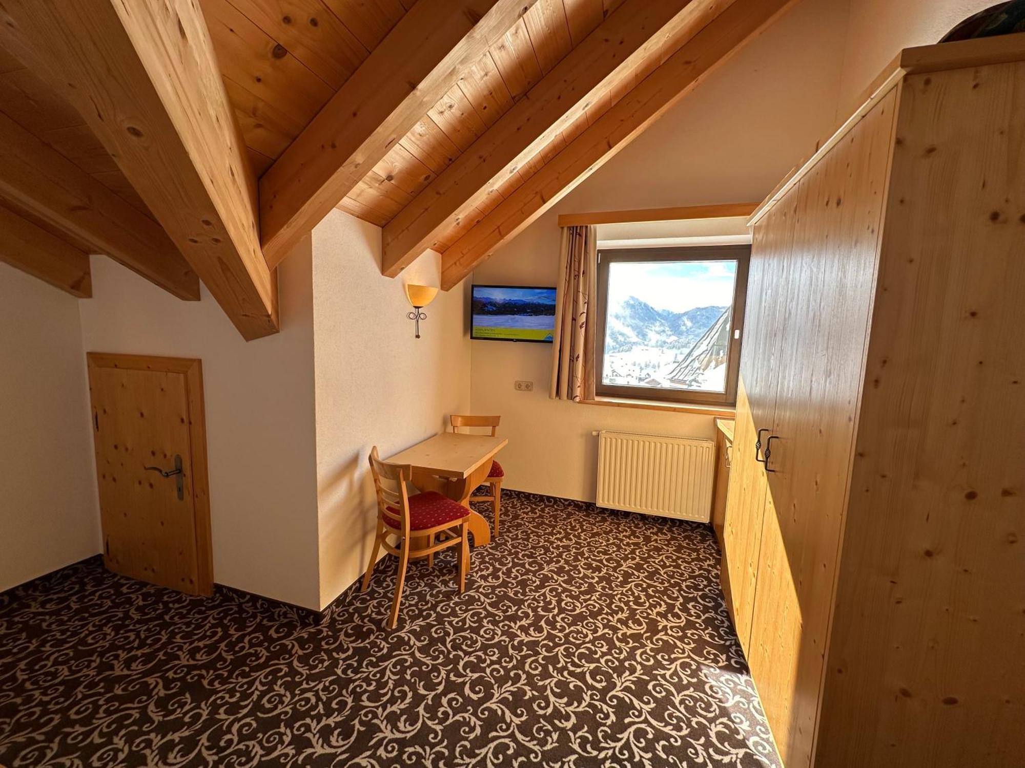 Haus Pregenzer Apartment Fiss Exterior foto